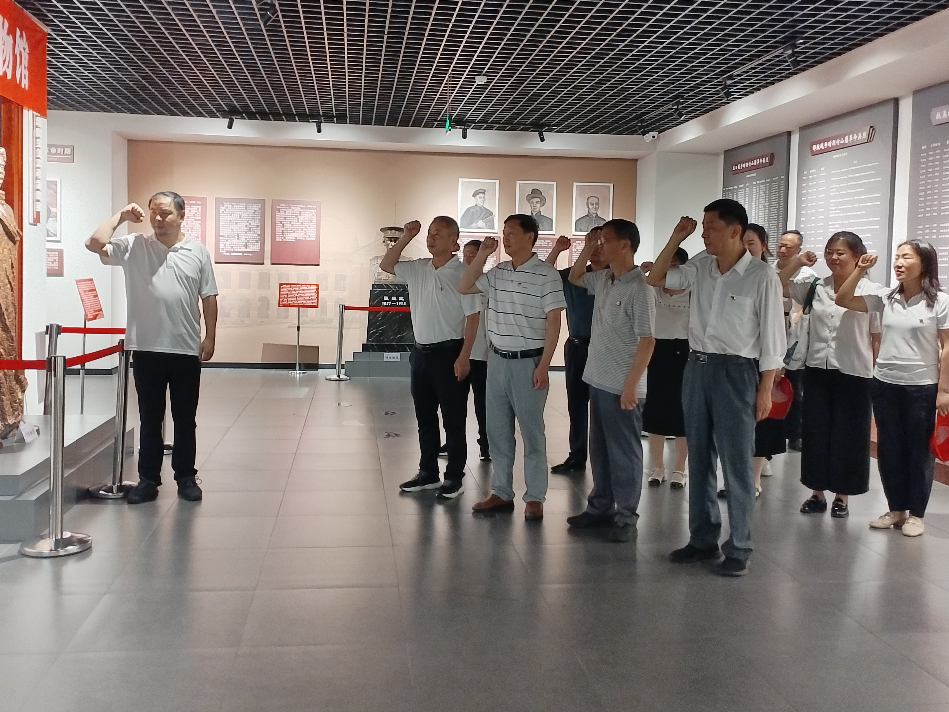 堵河源管理局开展“追寻红色记忆”主题党日活动