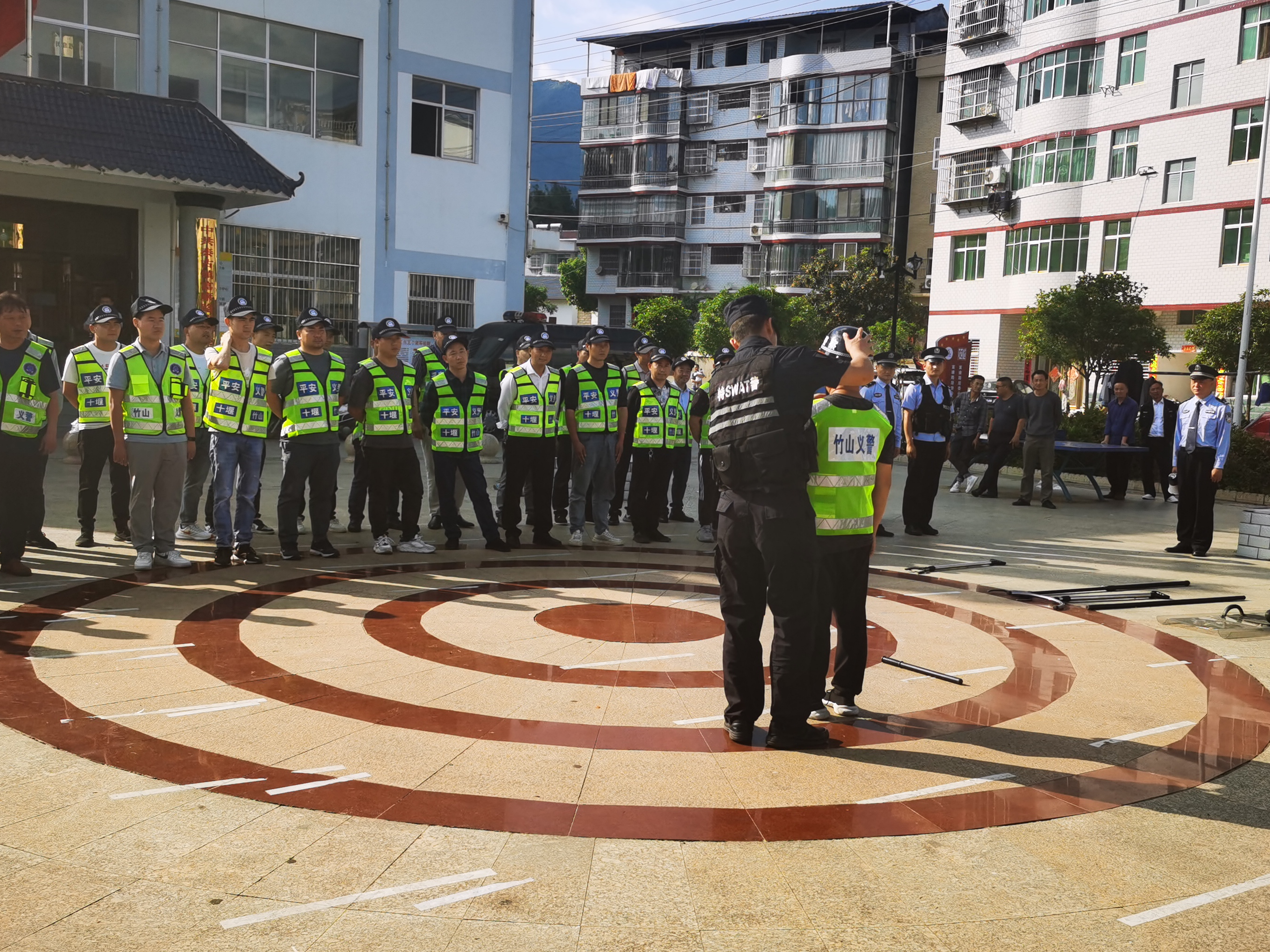 秦古鎮(zhèn)：激活義警力量 守護(hù)平安風(fēng)“警”