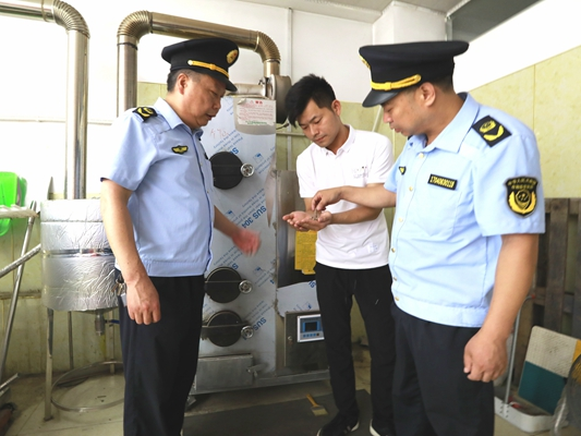 宝丰市场监管所：“体检”小作坊 守护大民生