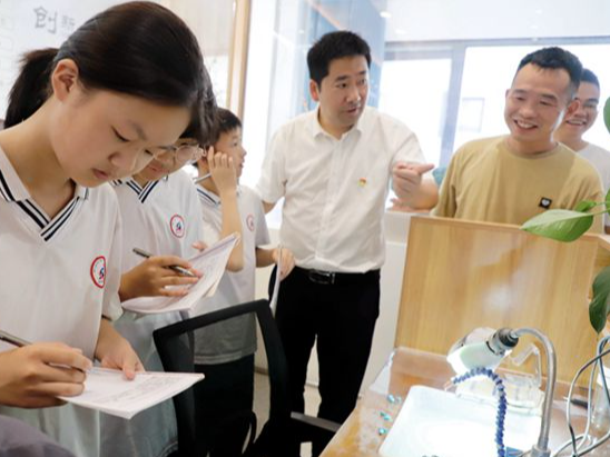 麻家渡中学：开启“劳动第一课” 快乐充实过暑假