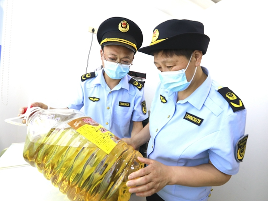 县市场监管局筑牢暑假校外托管机构食品安全“防火墙”