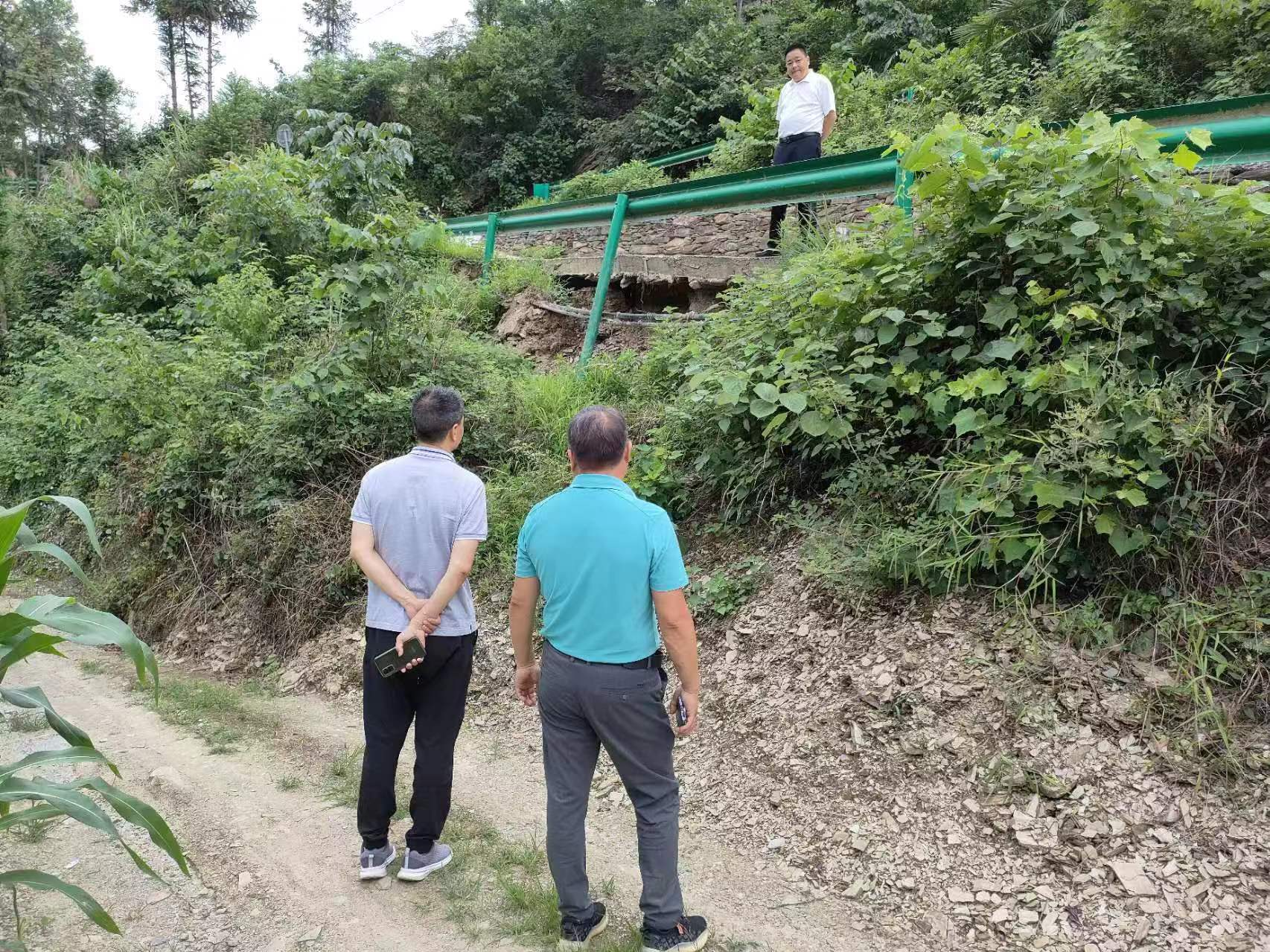 擂鼓镇：精准靶向发力  全面整治道路隐患