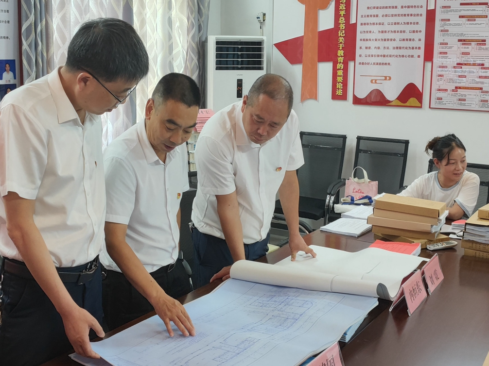 秦古中心学校：内审培训  再进校园