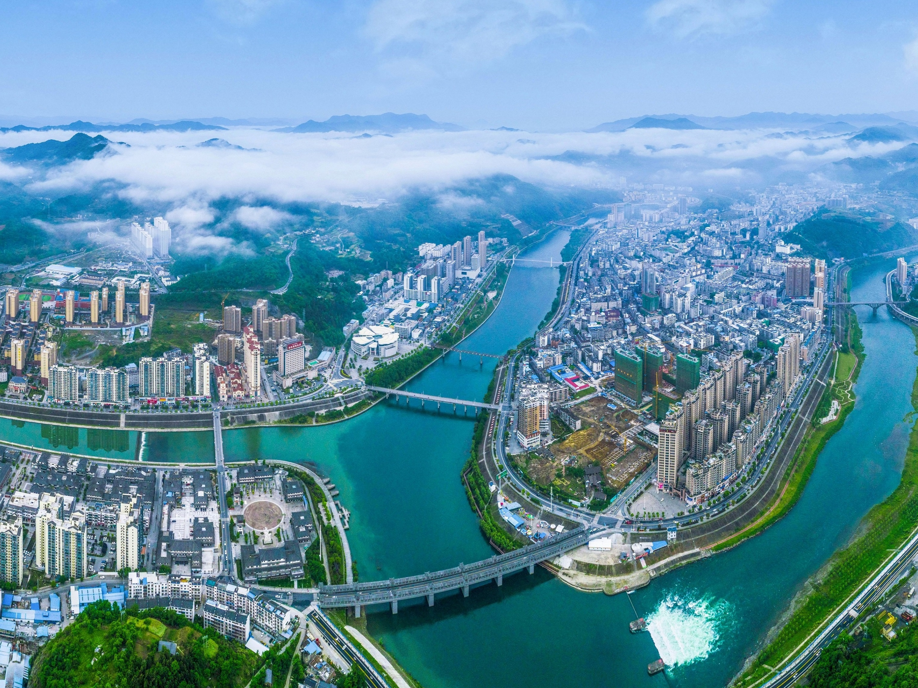 县财政局：廉政谈话敲警钟