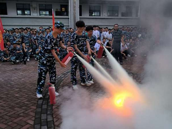 竹山一中：消防宣传进校园 筑牢安全
