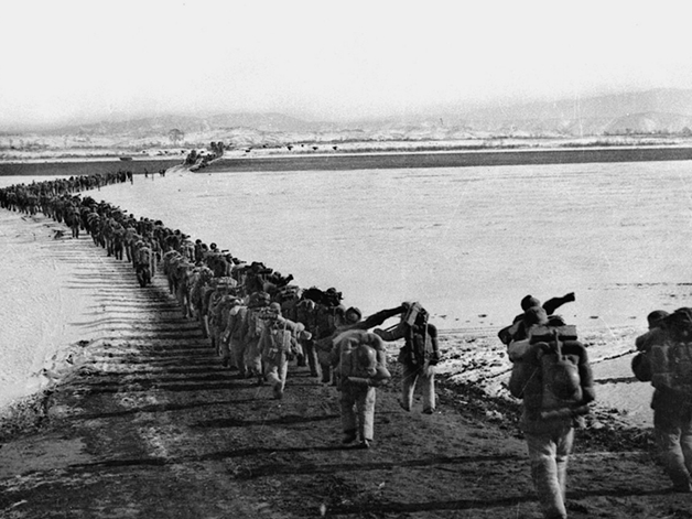 铭记抗美援朝战争伟大胜利 依靠顽强斗争打开事业发展新天地