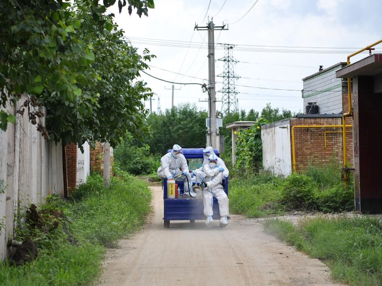 新华全媒+丨清淤、消杀、排涝……河北涿州开展灾后修复工作