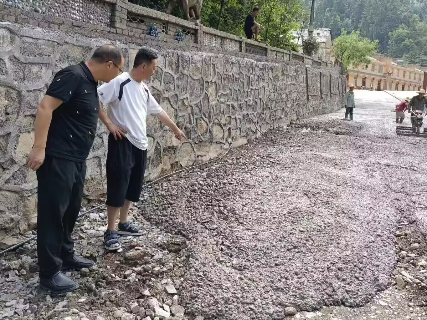 县交通运输局：建设“四好农村路”扮靓美丽乡村