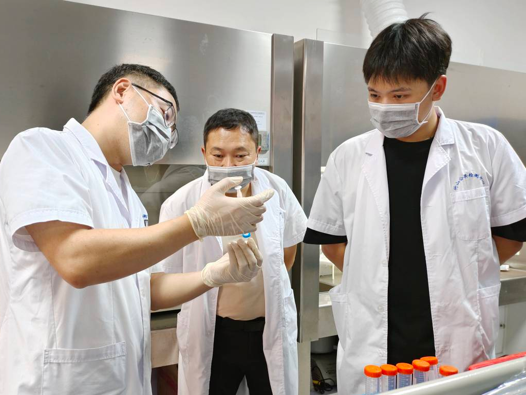 县公共检验检测中心：加强技术帮扶 助力企业发展