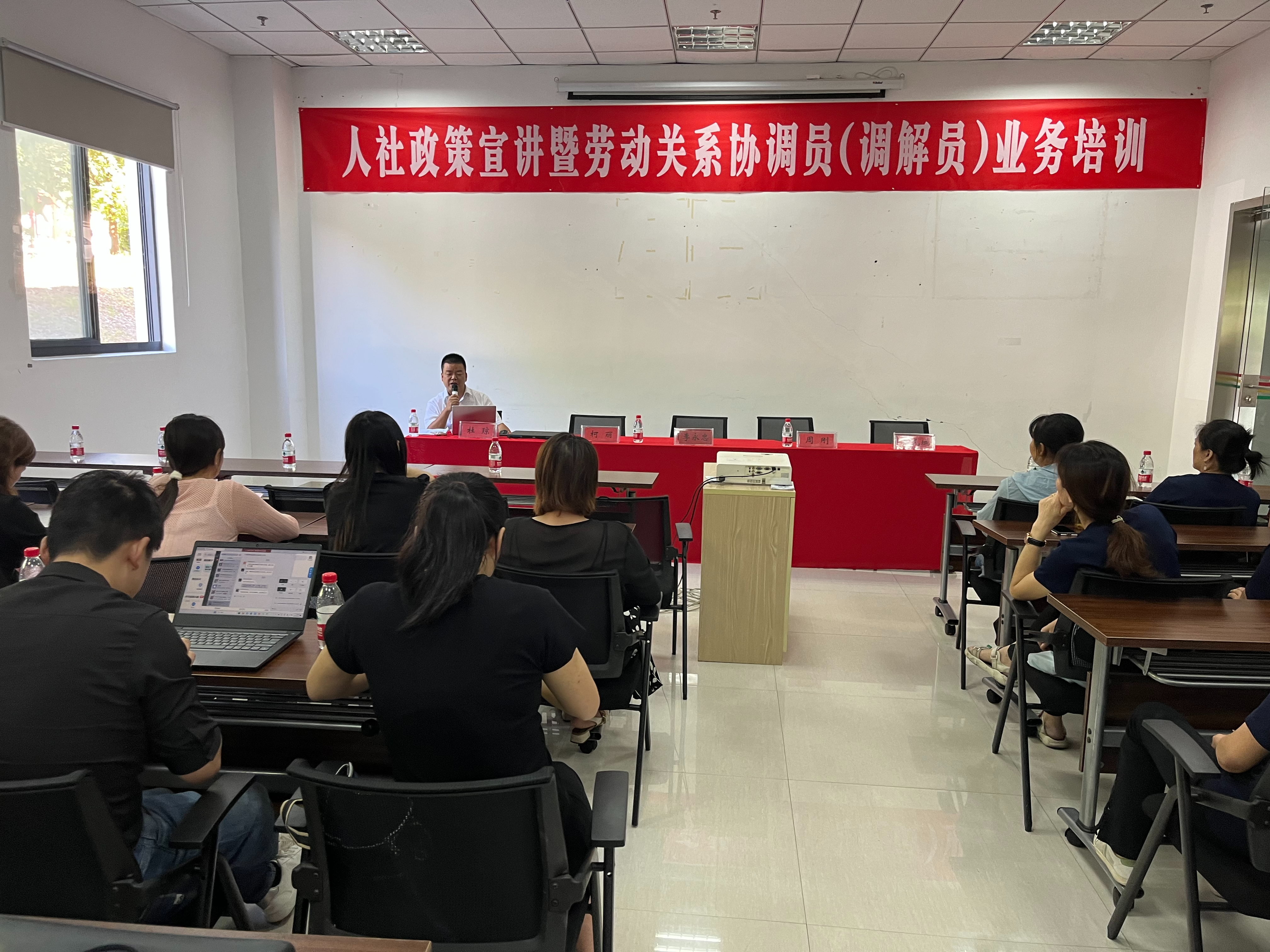 县总工会：精准普法让法治宣传更“走心”