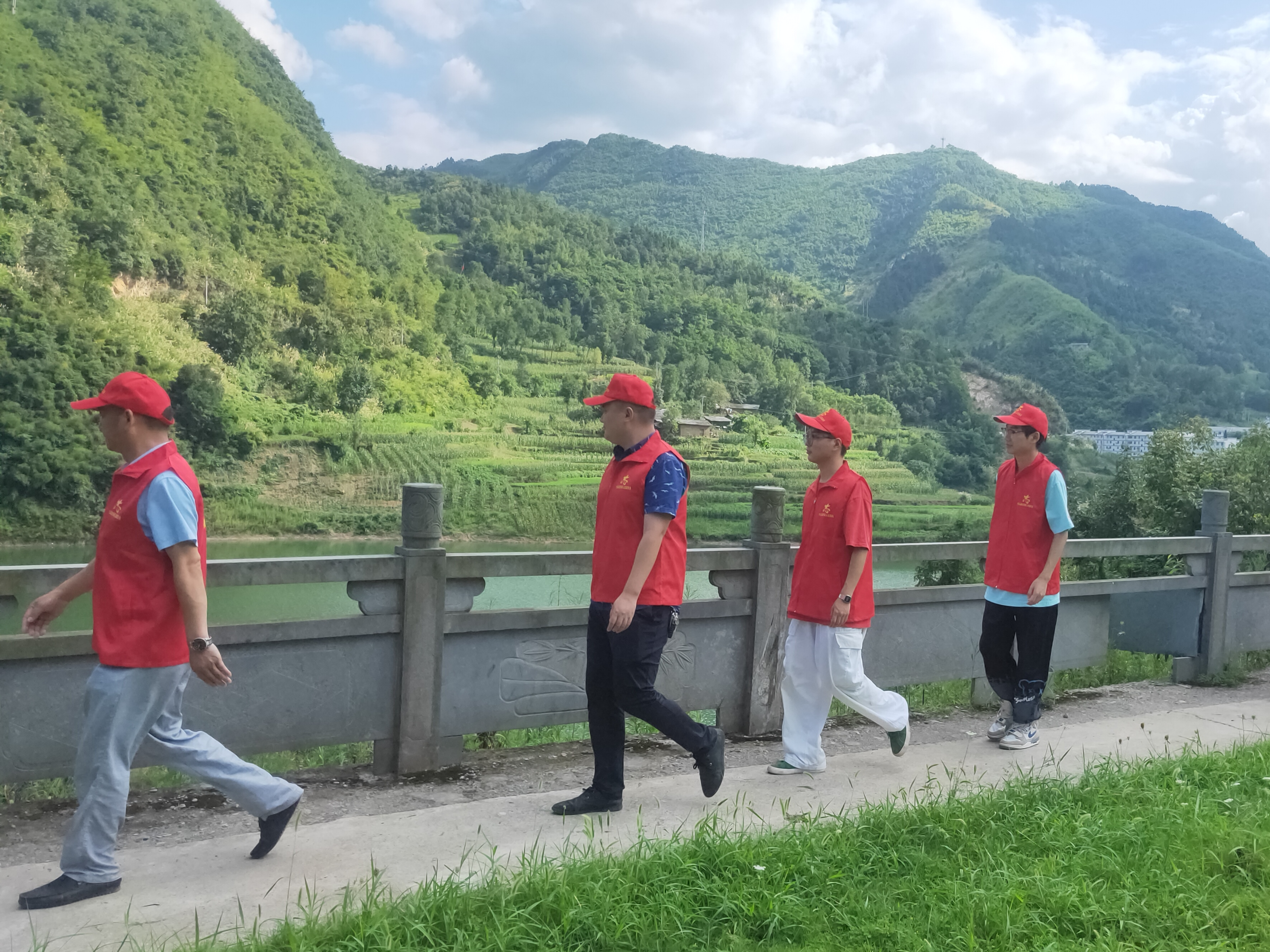 官渡镇：防溺水宣传不停歇  织牢生命“安全网”