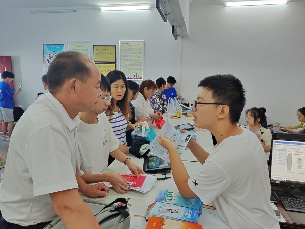 县教育局：逐梦大学不用愁 助学贷款解民忧