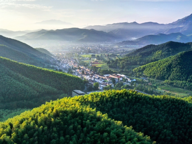 第一视点丨记者再访余村手记：绿水青山变成幸福靠山