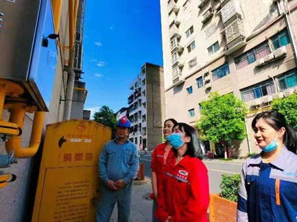 县行政审批局：服务提效能 企业降成本