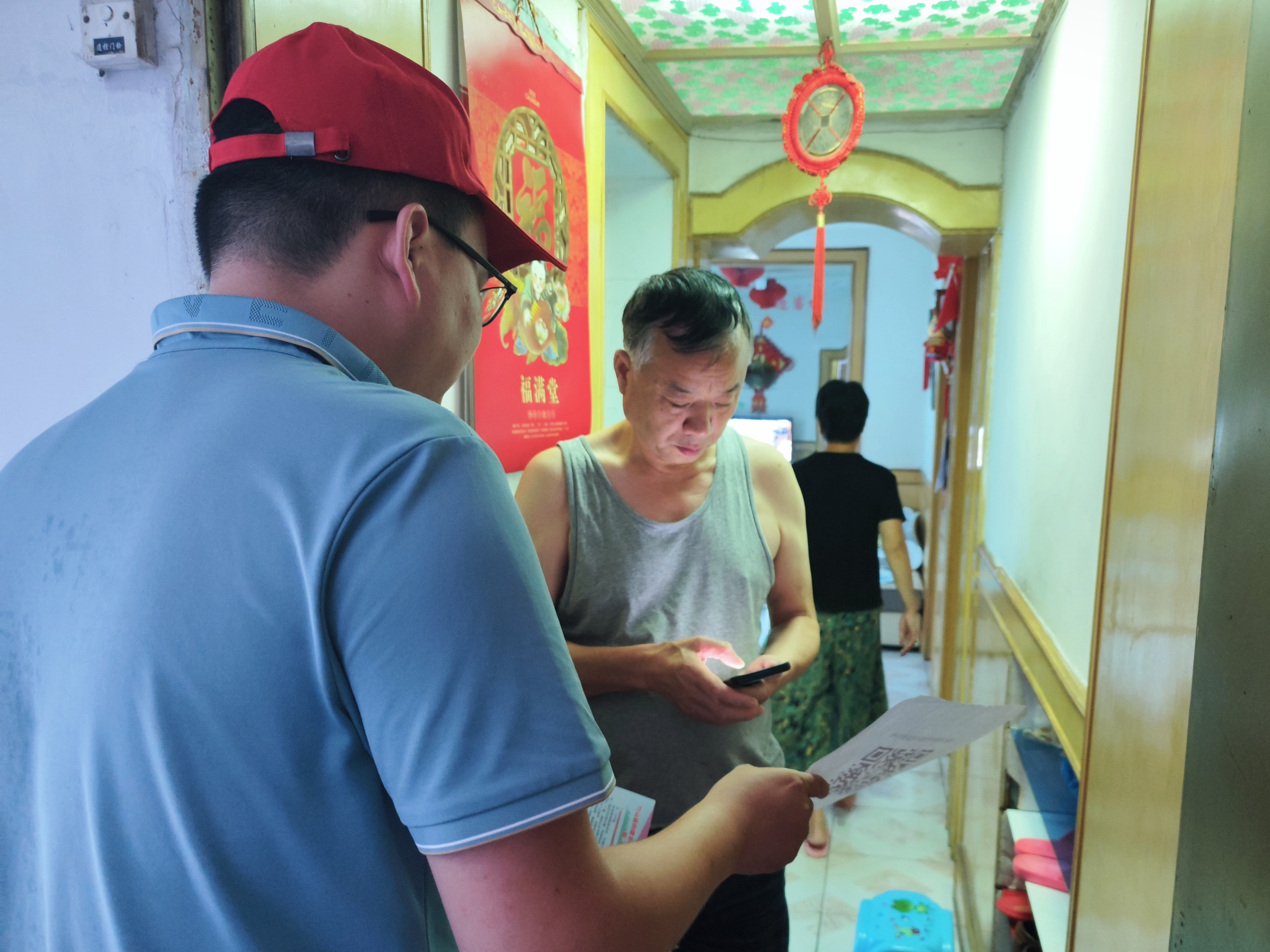 团县委扎实开展创文入户宣传活动