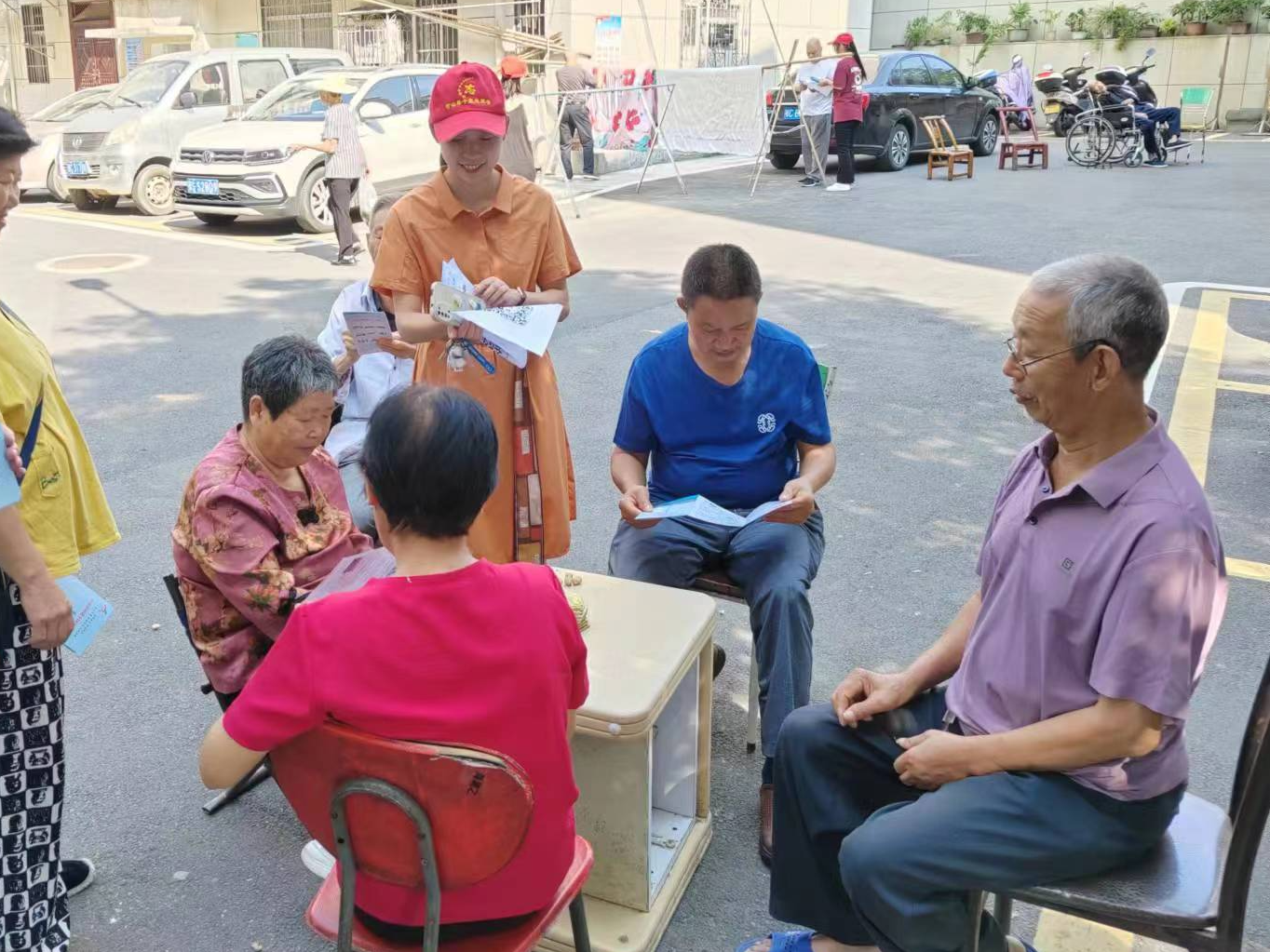 縣招商服務中心：開展創文宣傳 踐行文明理念