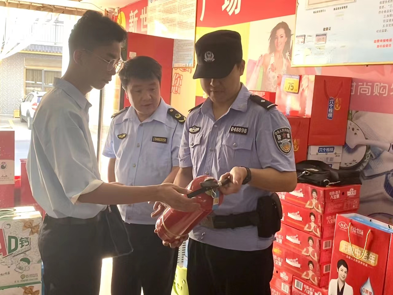 双台乡开展“九小场所”安全整治