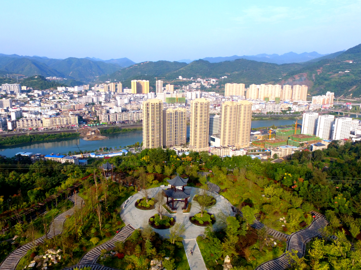 适老化改造让“山城颐养”更幸福