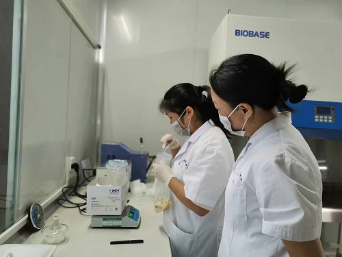 县公共检验检测中心：助力企业发展 创优营商环境