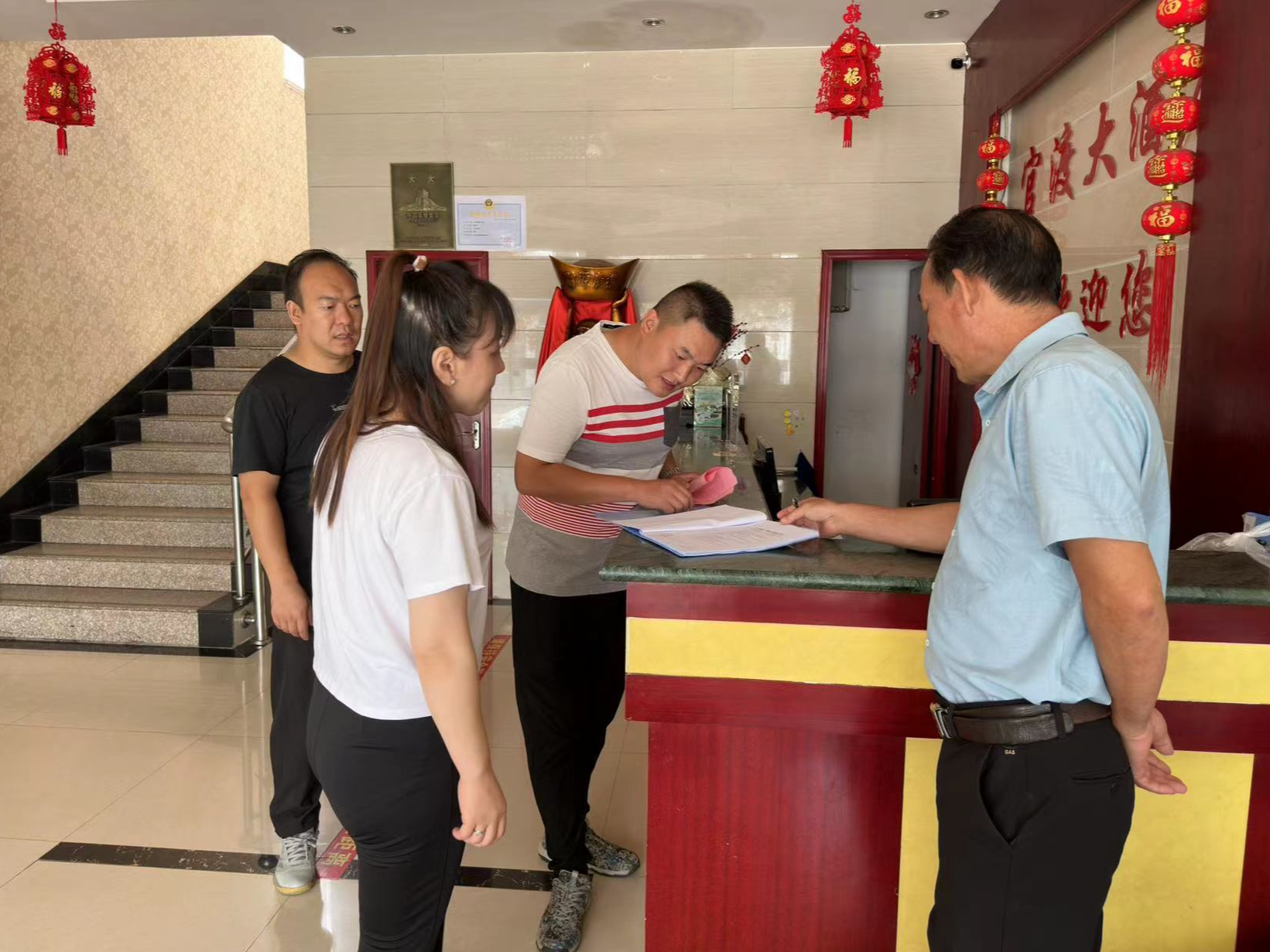 官渡镇：开展“扫黄打非”活动 净化文化市场