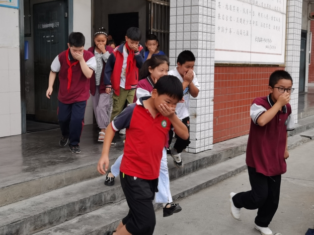 双坝小学：以“演”筑防  疏散有“方”