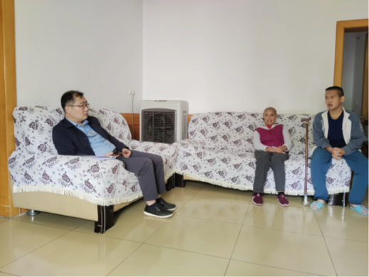 节前入户送慰问  真情帮扶暖民心