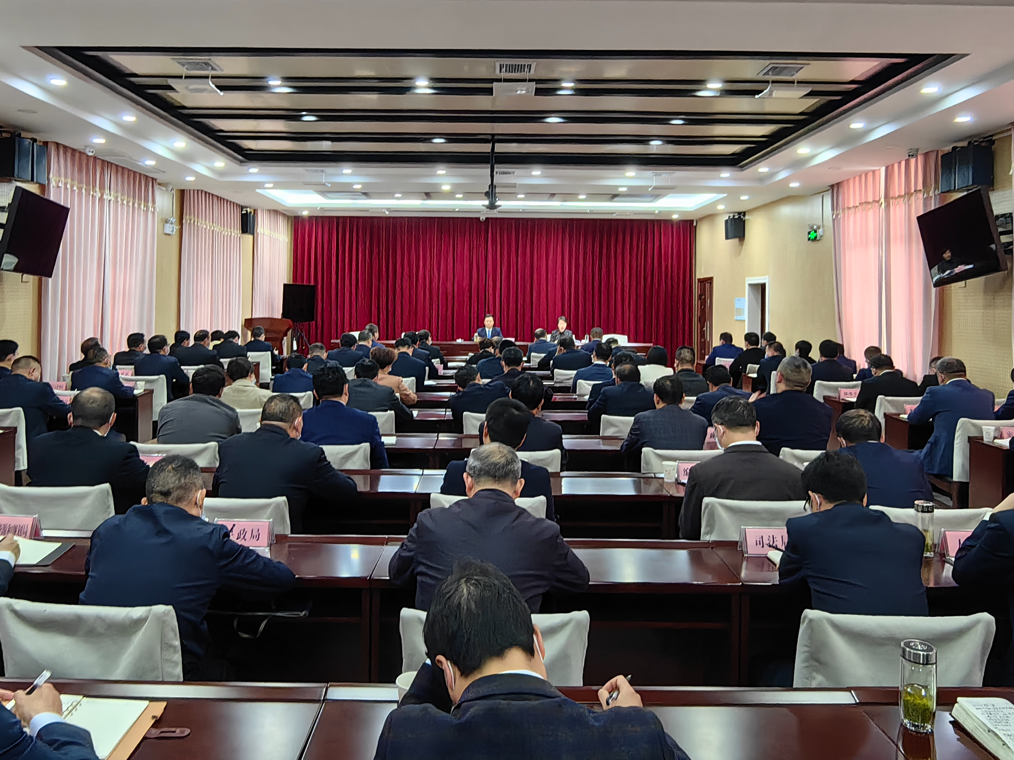 我县收听收看全省学习贯彻习近平新时代中国特色社会主义思想主题教育工作视频会