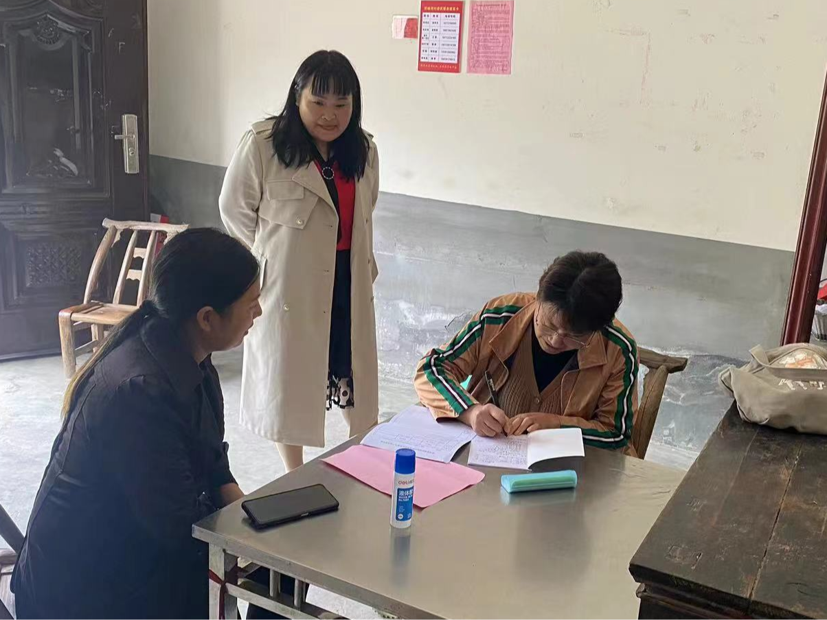 县统计局落实帮扶责任　开展入户走访