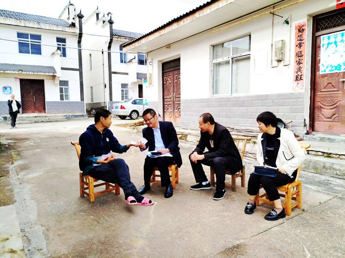 宝丰镇财政所：用心帮扶用情驻村