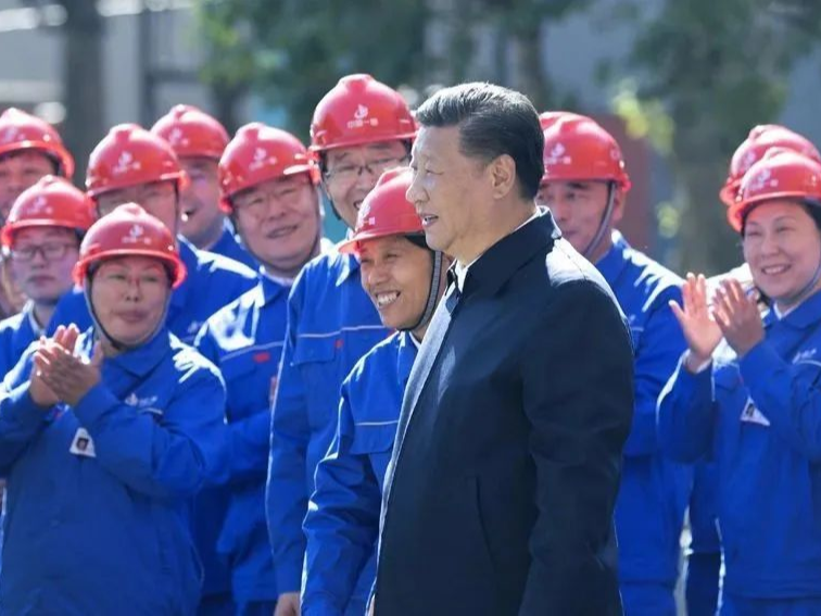 时政微观察丨工人阶级代表先进生产力
