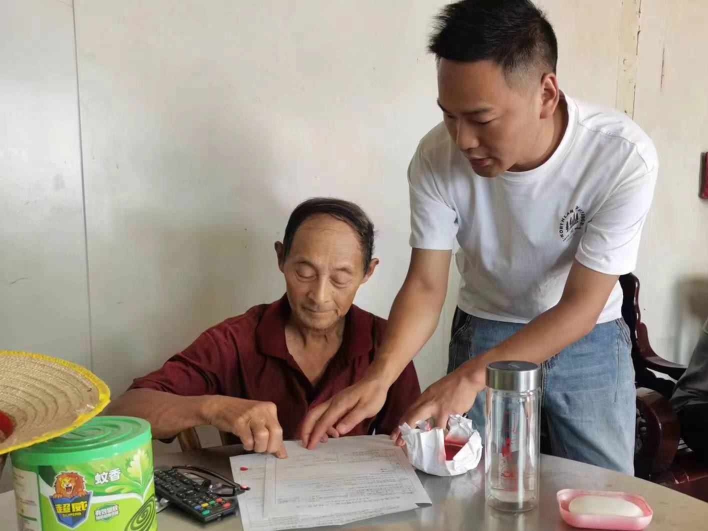 柳林乡：便民服务“零距离”