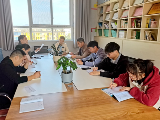 宝丰镇开展新学期同课异构比教学活动