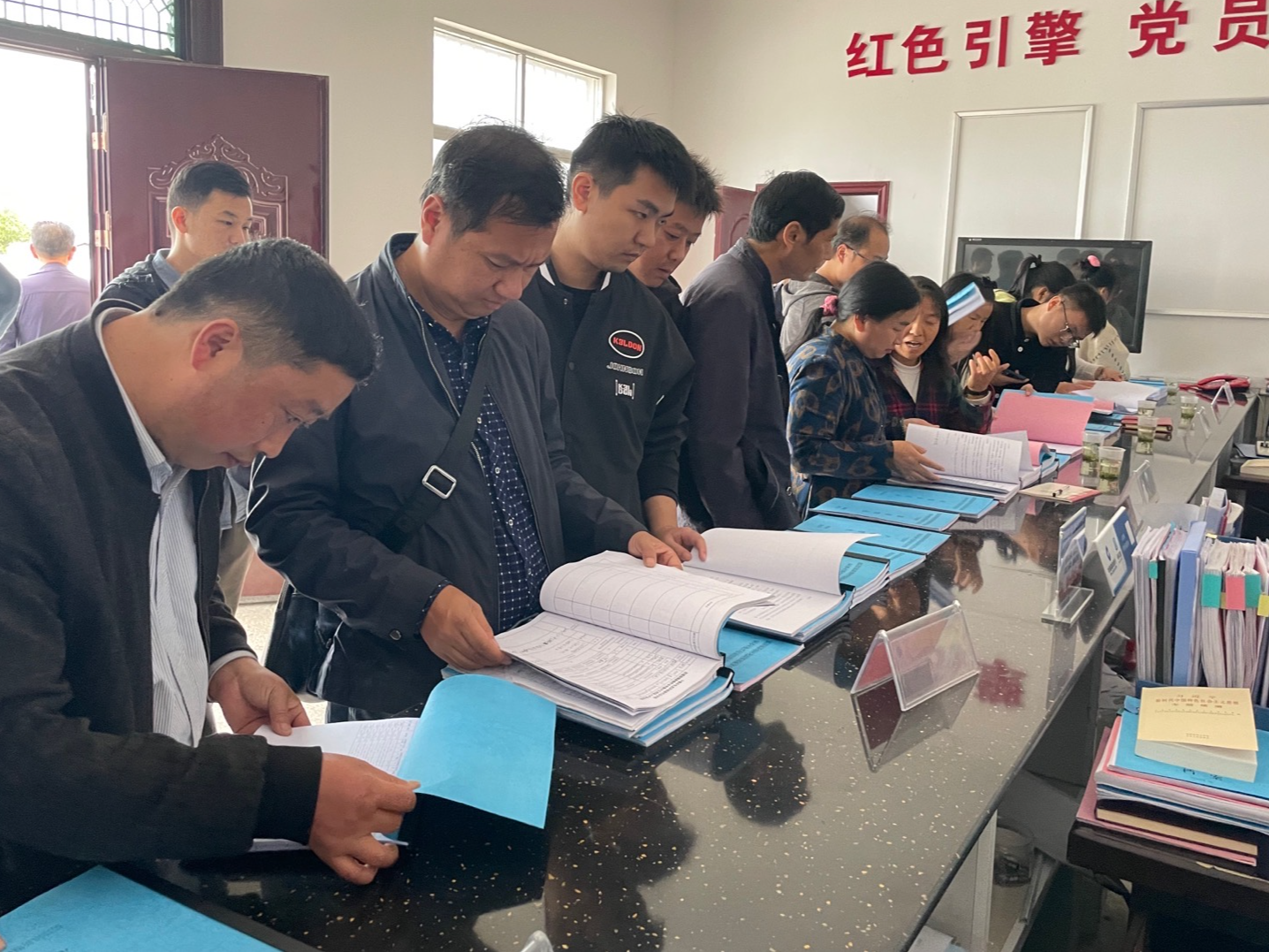 擂鼓镇观摩评比促提升 查漏补缺助振兴