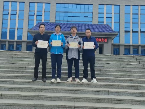 竹山一中两名学生在全国物理竞赛创佳绩