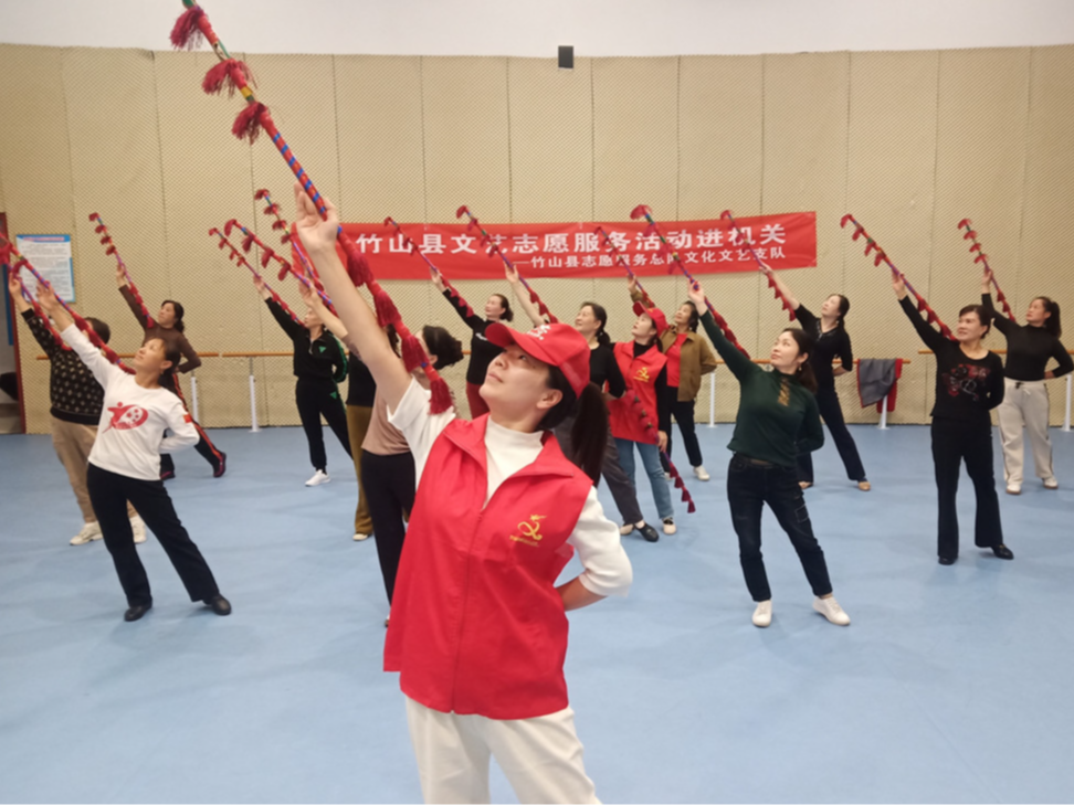 县志愿服务总队文化文艺支队：送文艺进机关