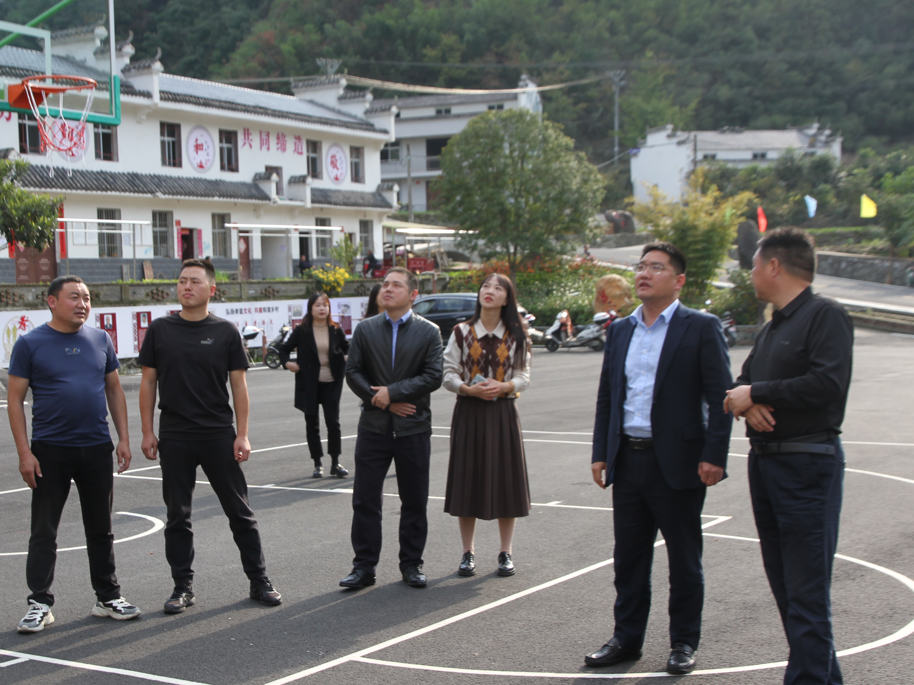 友邻乡镇来交流 相互学习促提升