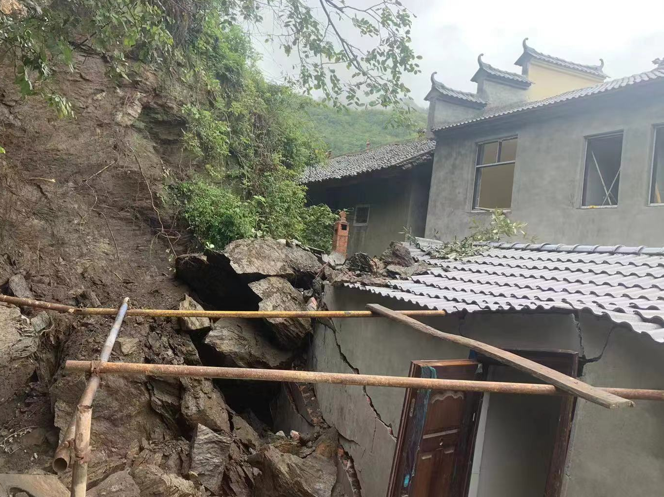 县民政局全力保障受灾困难群众基本生活