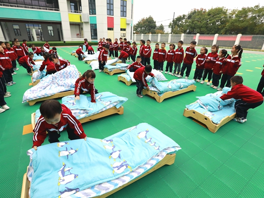 宝丰镇第二幼儿园：生活技能大比拼　争做劳动小能人