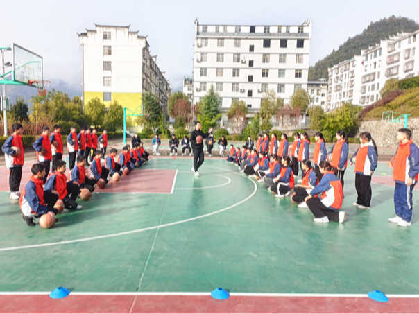 竹山县第五协作型教联体开展教学研讨活动