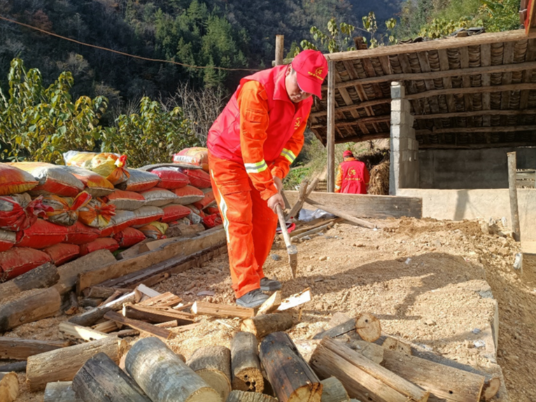 柳林乡：情暖空巢老人