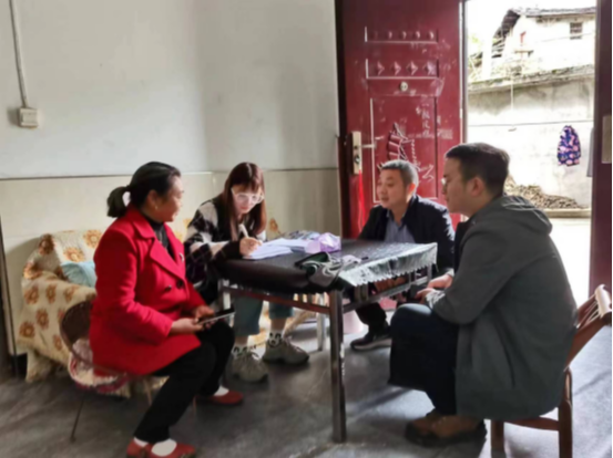 官渡镇：“雨露计划”暖人心