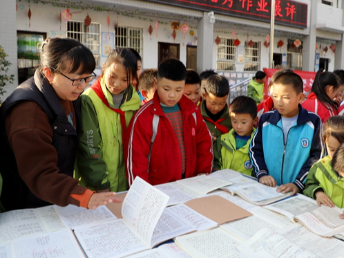 麻家渡镇：以展促规范 以评育习惯