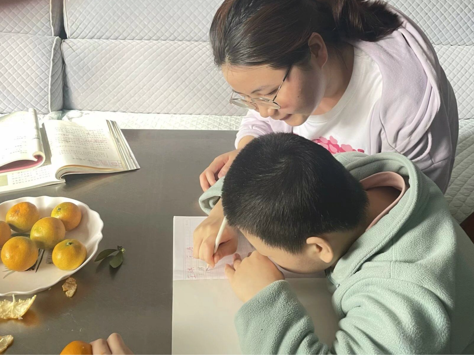 双台九年制学校：送教上门暖人心 　温情关怀促成长