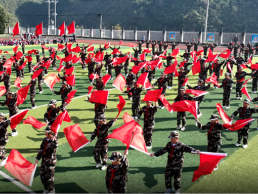 上庸镇中心学校首届国防教育展演精彩纷呈