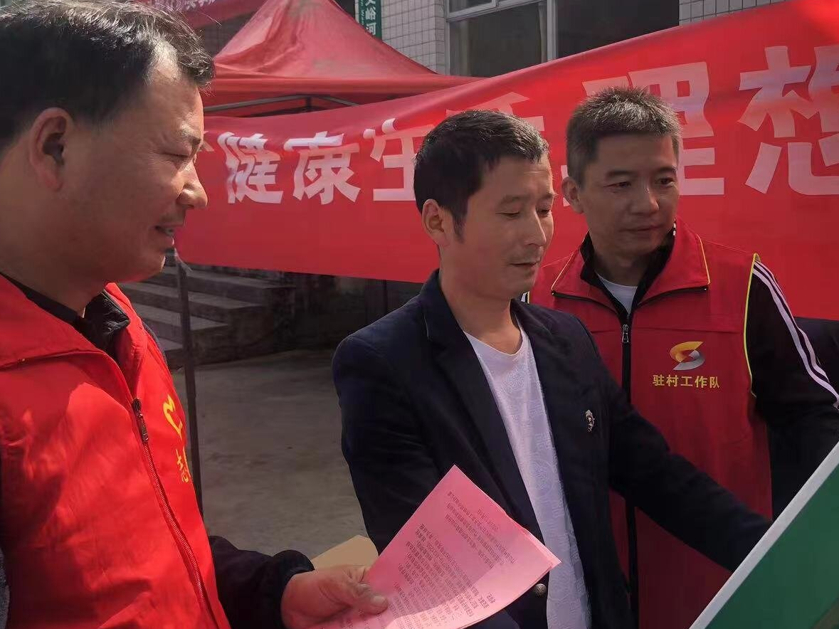 得胜镇文峪河村：义诊帮扶暖人心