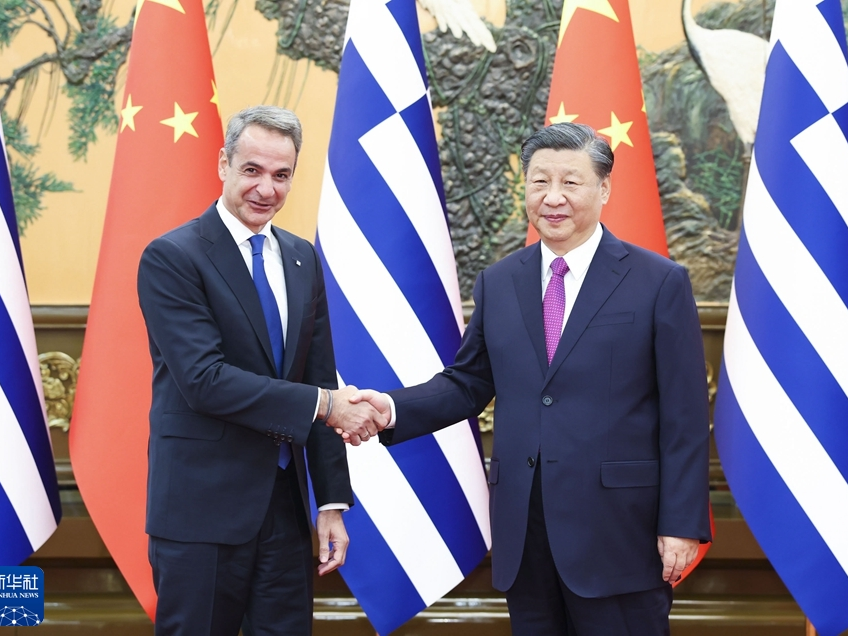 习近平会见希腊总理米佐塔基斯