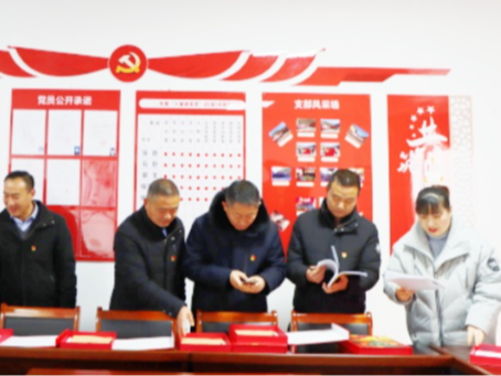 上庸镇中心学校：抓党建  促发展
