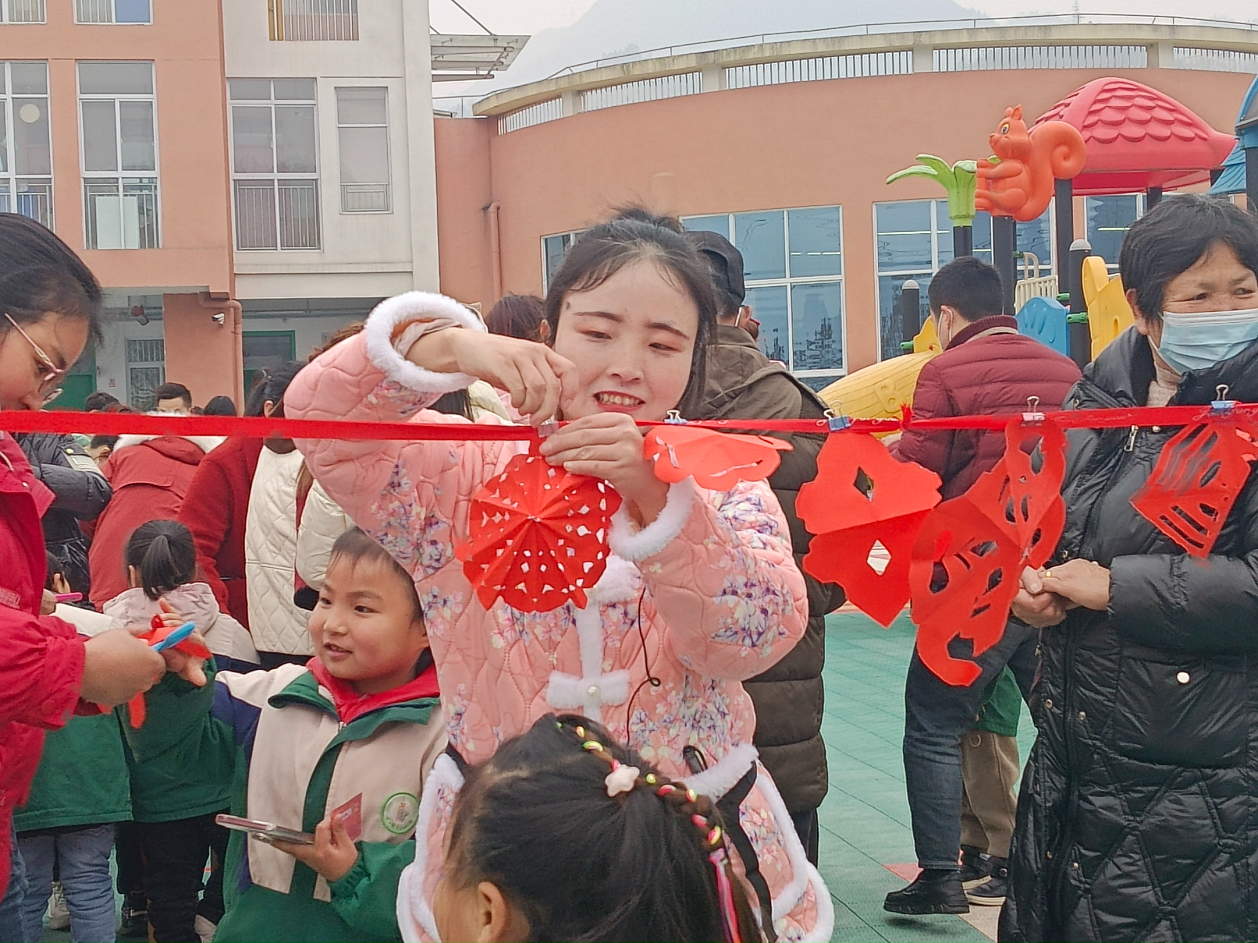溢水镇第二幼儿园开展庆元旦集五福活动