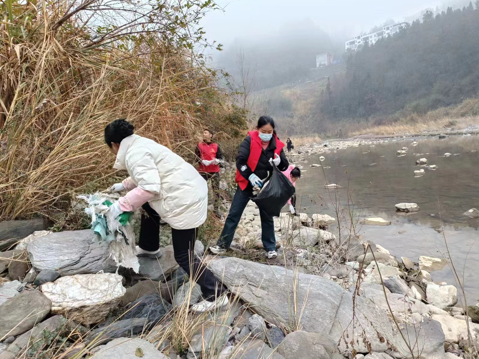 城關(guān)鎮(zhèn)：守水護(hù)水 志愿同行