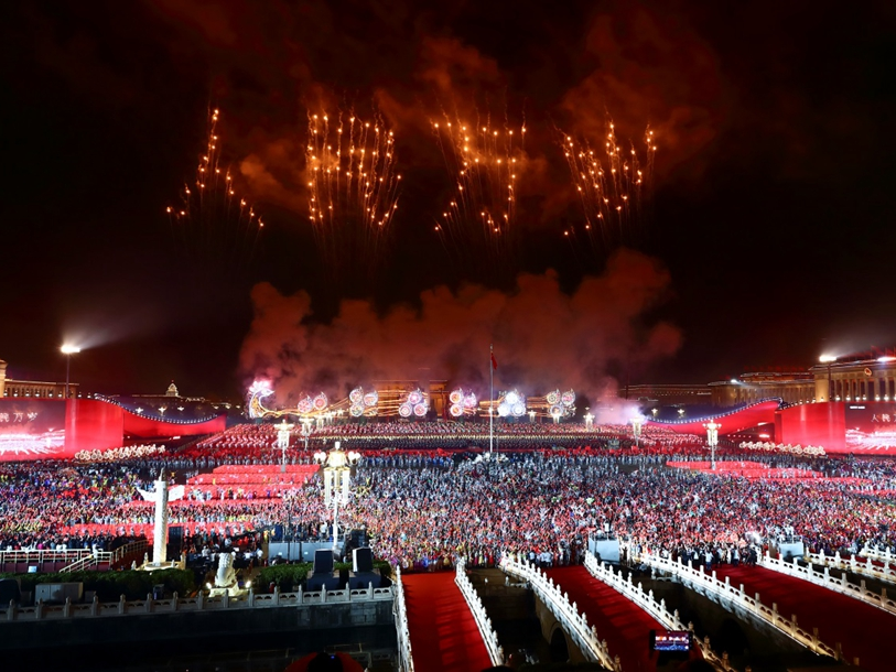 “重温习近平总书记10篇新年贺词”系列之二：为人民点赞